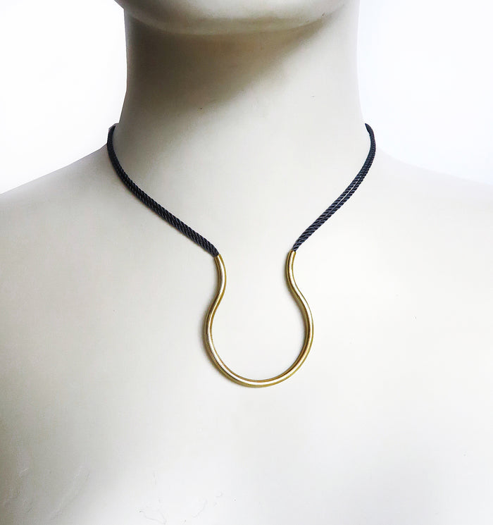 Útero Necklace. Small pendant with cord.